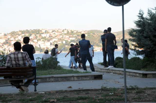 Sahilde yapılan çekimlerde ilginç bir ayrıntı gözden kaçmadı.