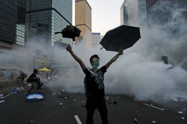 Asya’nın en büyük finans merkezlerinin olduğu Hong Kong, son yılların en büyük protesto eylemine tanık oluyor.