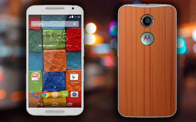Moto X <br /><br />Özellikleri <br /><br />Android 4.4.4 KitKat işletim sistemi (Android L güncellemesini alacak) <br />16 ya da 32GB dahili depolama, hafıza kart desteği mevcut değil <br />9.97mm kalınlık, 144 gram ağırlık <br />4K Ultra HD video kaydeden 13MP çözünürlüklü arka kamera <br /> Full HD kayıt gerçekleştiren 2MP ön kamera <br />Alt ve üst kısımda stereo hoparlörler <br />2.5GHz frekans hızında çalışan dört çekirdekli Snapdragon 801 MSM8974AC işlemci <br />578MH’de çalışan Adreno 330 grafik birimi <br />2GB RAM <br />5.2-inç büyüklüğünde Full HD çözünürlüklü ve Gorilla Glass ile kaplanan OLED ekran <br />Bağlantı: Wifi 80211.ac, Bluetooth 4.0LE, microUSB girişi, 3.5mm kulaklık girişi <br />Batarya: 2300 mAh <br />