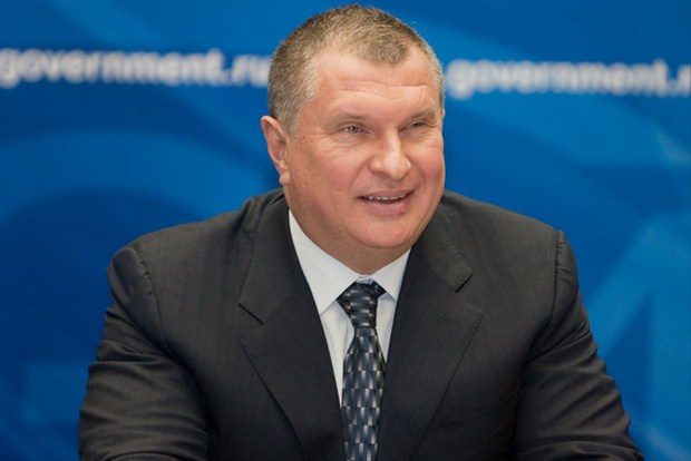42 Igor Sechin