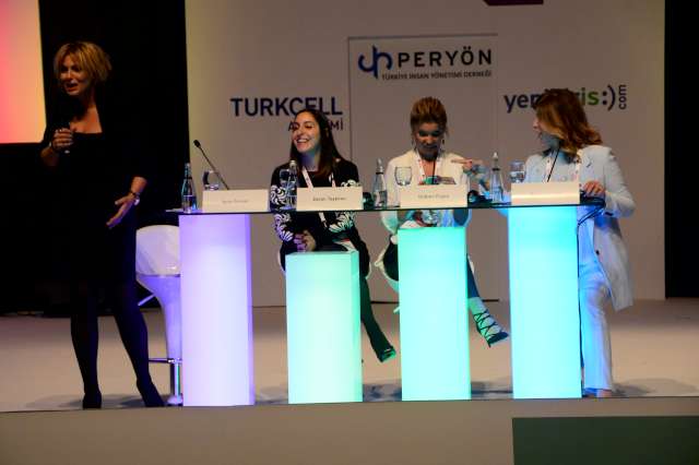 Anne olmakla bakımlı bir birey olmanın da geri de kaldığını söyleyen Gülben Ergen, ''7 Yıldan Beri spa'ya gittiğimi hatırlamıyorum. Bazen öyle oluyor ki, yoğunluktan bir elimin ojesini yapmışken bir elimi yapmayı unutur hale geliyorum'' dedi.