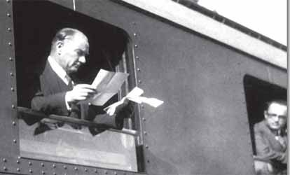 "Fikri'min Ince Gülü" Müzeyyen Senar