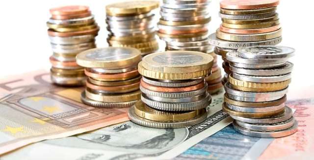 Özel sektörün Avrupa ülkelerinden aldığı toplam borç 95,2 milyar dolar olarak hesaplandı. Bunu 23,4 milyar dolarla Asya ülkeleri, 19,2 milyar dolarla Amerika kıtasındaki ülkeler, 103 milyon dolarla Afrika ülkeleri, 97 milyon dolarla Okyanusya ve kutup bölgeleri takip etti. <br /><br />İşte en fazla borcumuzun bulunduğu 10 ülke...