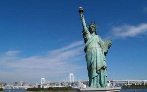 1- ABD <br /><br />ABD, dünyada en fazla zeki insanın bir arada yaşadığı ülke olarak ilk sırada yer aldı. Ülkede 5 milyonun üzerinde zeki insan olduğu tahmin ediliyor.