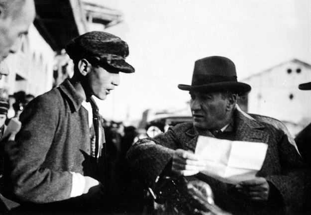 1934 yılından önce soyadı kullanılmaması.