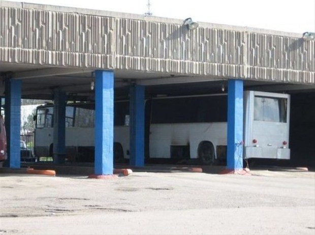 Bu proje için yeni gövde panelleri ve parlak alaşım jantlar kullanıldı.