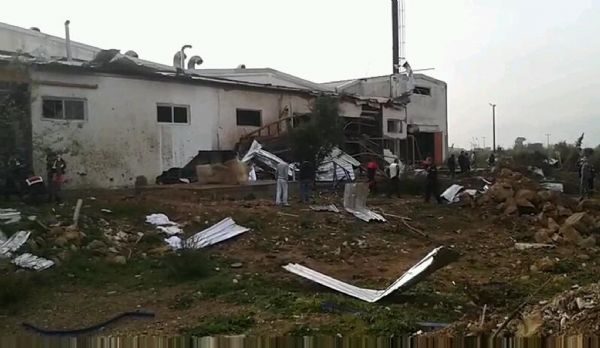 Antalya Organize Sanayi Bölgesindeki bir fabrikada patlama meydana geldi.