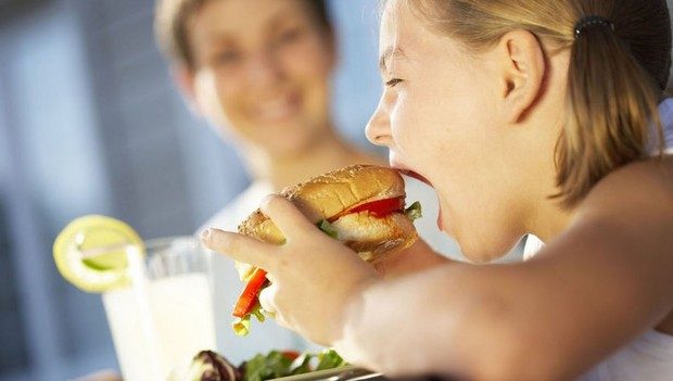Sanayileşmiş ülkelerde insanlar, günde 6-7 kg katkı maddesi yiyor