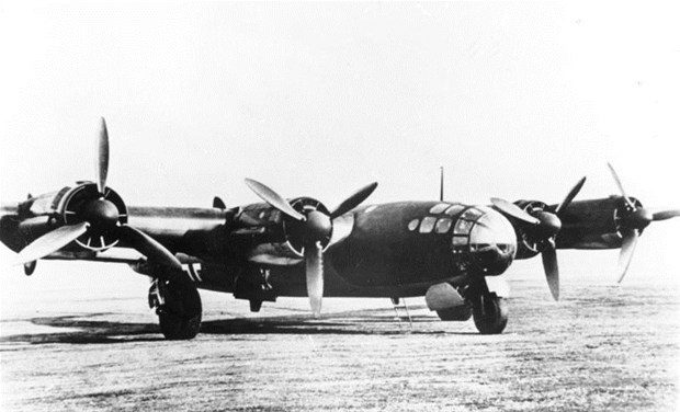 ME-264<br /><br />ME-264 nam-ı değer Amerikan bombardımanı. Bu uçağın amacı New Yorku ve Washingtonu bombalamaktı ama daha sonra az zarar verir düşüncesiyle iptal edildi.