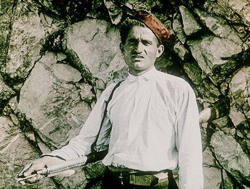 Gezici Festival’in bu yılki özel bölümlerinden biri olan “Osmanlı’dan Manzaralar”, Osmanlı topraklarında 1896-1922 yılları arasında, farklı sinemacılar tarafından çekilen ve çeşitli arşivlerde bulunan filmleri gün yüzüne çıkarıyor.