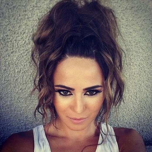 Bir dönem Number 1 TV'de sunuculuk yapan Gizem Güler, Fashion TV'nin düzenlediği güzellik yarışmasında da şansını denedi.