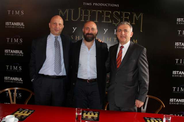 Muhteşem Yüzyıl’ın yapımcısı Timur Savcı ile İstanbul Exhibitions CEO’su Kemal Gürkaynak ve Yönetim Kurulu Başkanı Yalçın Balcı’nın işbirliğiyle başlayan bu süreç 14 ayda tamamlandı. Serginin UNIQ İstanbul’da yapılan toplantısında konuşan Halit Ergenç, Haziran’da biten dizisiyle olan bağını anlattı.