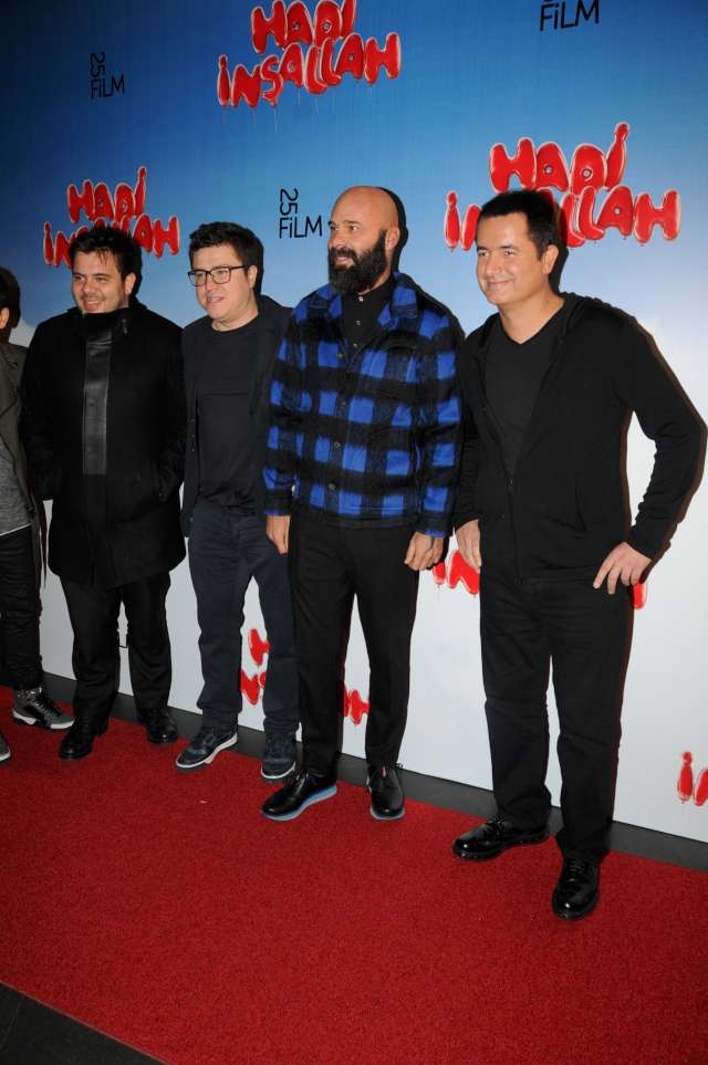 Başrol oyuncularından Murat Boz film ile ilgili olarak "Benim hayalimde bir sinema filmi vardı. Çok güzel bir film yaptık, çok eğlendik. Büşra ile oynamak çok eğlenceli " dedi. Filmimin Türk Sineması'nın 100. yılında olması nedeniyle ayrı bir gurur duyduğunu belirten Boz, kadroda çok iyi isimler olduğunu bir kez daha hatırlattı.
