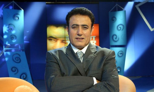 "Onun adı bir balık, onun adı balıkta yüzen bir şey, onun adı Yunus Bülbül geliyoorr." <br /><br /> Mahmut Tuncer