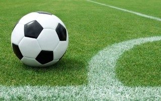 O günden bu yana futbol maçlarında kullanılan top o şekilde kaldı.