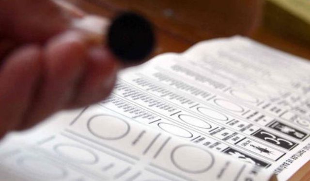 16) Halkın Kurtuluş Partisi<br /><br />17) Halkın Yükselişi Partisi<br /><br />18) Halkların Demokratik Partisi<br /><br />19) Hür Dava Partisi<br /><br />20) İşçi Partisi