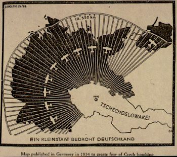 O zamanın İngiltere başbakanı Neville Chamberlain (fotoğrafta soldan birinci sırada) ve Fransa Başbakanı E. Daladier (soldan ikinci sırada) savaşmayı istemiyorlardı.<br /><br />Saldırmazlık anlaşmasını imzalatıp Südetlerin yaşadıkları bölgeyi Almanlara verdi. Aslında işin aslı şuydu ki Hitler ve Mussolini (sağdan ikinci) çok güçlü olmuşlardı. Ne İngiltere'nin ve Fransa'nın Almanlara saldıracak güçleri vardı.