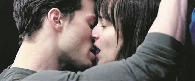 ‘Filmden sonra duştan çıkmadım’‘Gri’nin 50 Tonu’ filmindeki seks düşkünü Christian Grey rolü ile dikkat çeken Jamie Dornan(32) filmin çekimleri bittikten sonra uzun süre duştan çıkmadığını söyledi.