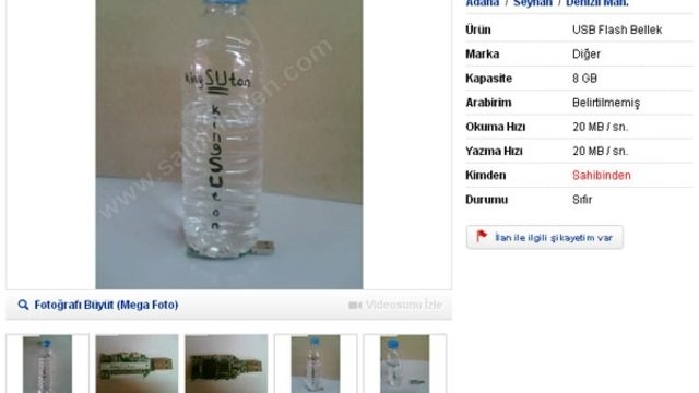 Özellikleri :<br /><br />Bellek Kapasitesi : 1-2-4-8 GB (Önemi Yok Zaten Çalışmıyor)<br /><br />Su Kapasitesi : 0,5 Lt.<br /><br />Pozitif Yönleri<br /><br />1-Gerektiğinde Kullanıcının Susuzluğunu Giderme<br /><br />2-Ergonomik ve Kolay Tasarım<br /><br />3-Portatif ve Kolay Taşıma<br /><br />4-Kışın Musluk Suyu Soğuk Olmasından Dolayı Tasarruflu Soğutma.<br /><br />Negatif Yönleri<br /><br />Yazın Su Soğutumu İçin Buzdolabı Zorunluluğu