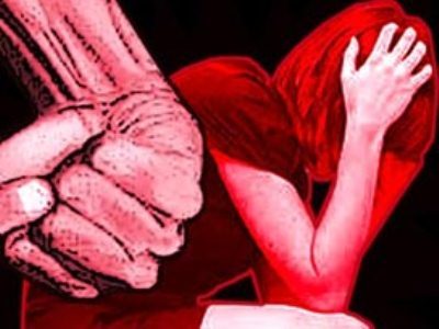 Ensest olaylarında faillerin %50’si öz baba ve sırasıyla amcalar enişteler, ağabeyler, dedeler ve dayılardır.<br />Acil yardım hattını arayan kadınlardan % 57’si fiziksel şiddete, % 46,9’u cinsel şiddete, % 14,6’sı enseste ve % 8,6’sı tecavüze maruz kalmıştır.
