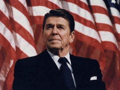Bu inanışı ciddiye alan ABD eski başkanı Ronald Reagan, evlerinin kapı numarasını 666'dan 668'e çevirmişti.