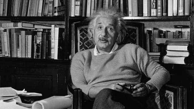 ABD'de yayımlanan ve 'Büyük Amerikalıların Çocuklarına Mektupları' isimli kitapta, Einstein tarafından oğluna yazılmış mektup dikkat çekti.