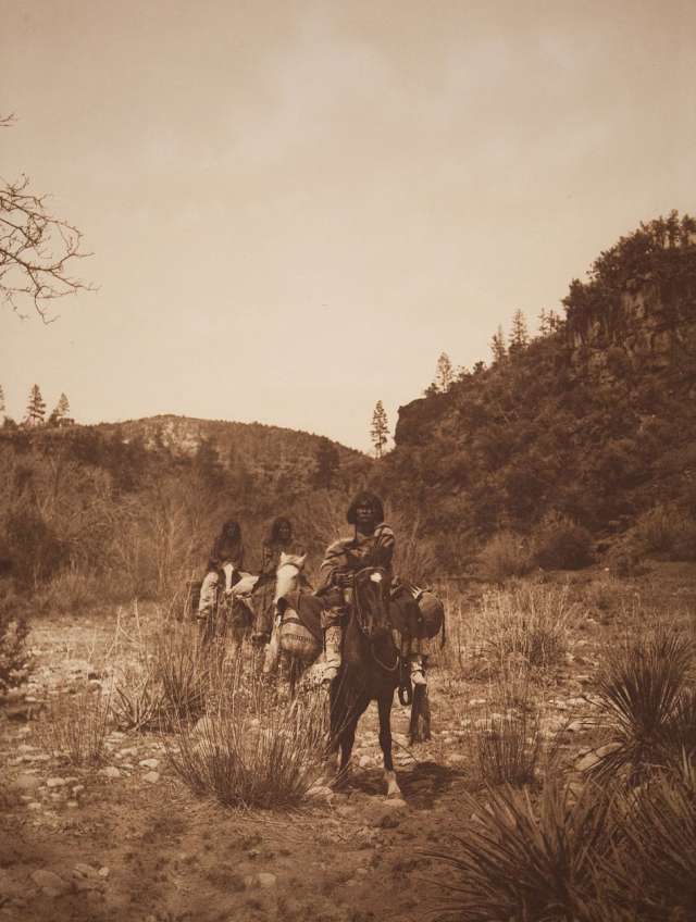 İşte Kızılderililer'in diğer fotoğrafları...
