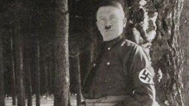 Hitler 1930