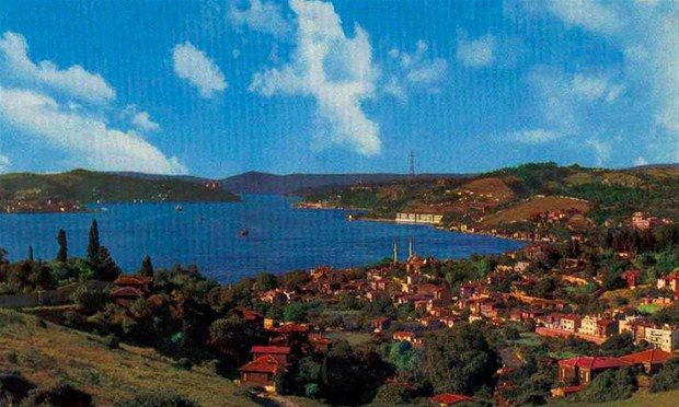 Beylerbeyi'nden Boğaziçi'nin yeşil ve mavi manzarası...(1960'lar)