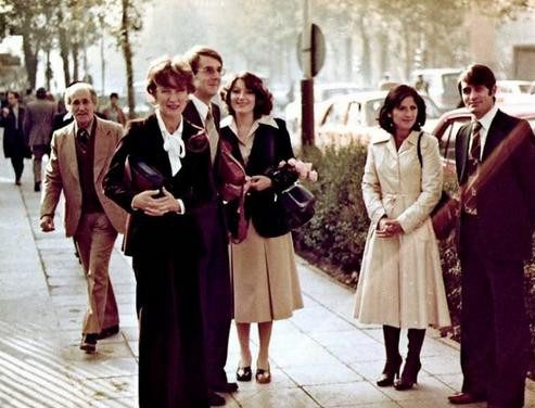 1979 devriminden önce, İran gençlerinin kıyafetleri (1979)