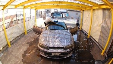 Japonya 'da görev için bulunan ABD ordusu mensubu Collen Kelton'ın, 1995 model bir Nissan araç almasıyla başlayan hikaye, bir anda internette en çok konuşulan olaylardan biri haline geldi.