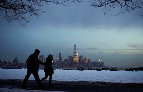 Cuma günü, New York da dahil olmak üzere Amerika'daki 72 yerleşim yeri soğuk hava rekoru kırdı.