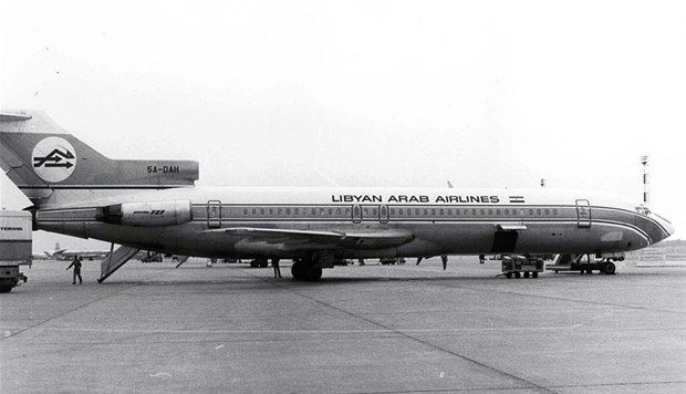114 Sefer sayılı Libya Arap Havayolları uçağı (1973) 21 Şubat 1973'te Bingazi üzerinden Kahire'ye giden uçakta talihsiz bir kombinasyon trajik bir şekilde düşüşe neden oldu.
