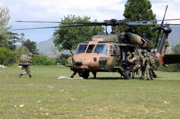 Düşman mühimmatının da olduğu lojistik üssünü yok ederek görevini başarıyla tamamlayan komandolar, gelen helikopterlere bindi ve dost bölgelere geçerek harekatı tamamladı.