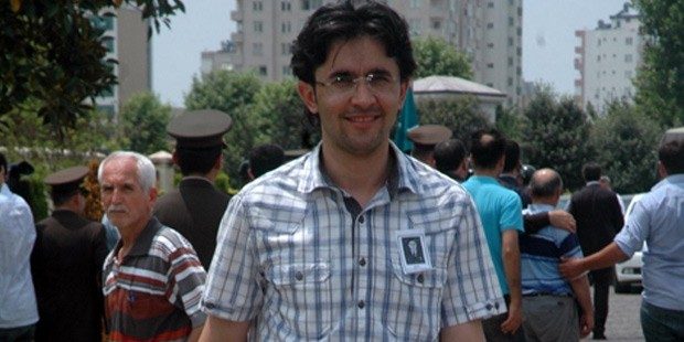 3. Mustafa Sarı, 27, Adana, <br /><br /> 5 Haziran 2o13, polis komiseriydi, eyleme müdahale ederken tedbir alınmamış bir alt geçit inşaatından geçerken düşerek hayatını kaybetti.