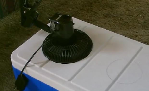 Bu hiza alma işleminden sonra çizdiğiniz noktaları kesmek daha kolay olacaktır. İkinci aşama olarak eski bir masaüstü pervanesi bu işte oldukça işinize yarayacak bir nesne.