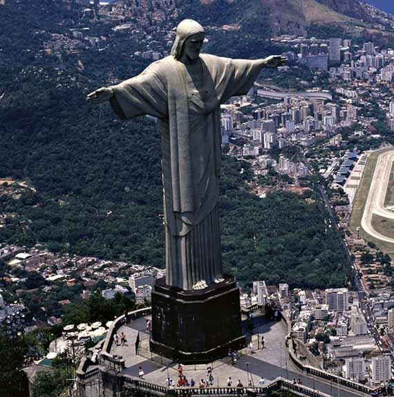 Hz. İsa Heykeli 4 milyon Türk LirasıBrezilya’nın Rio de Janerio kentinde 1931 yılında yapıldı. 5 yılda inşa edildi. Bugünkü maliyeti 1 milyon 456 bin 777 dolar (yaklaşık 3 milyon 990 bin TL).