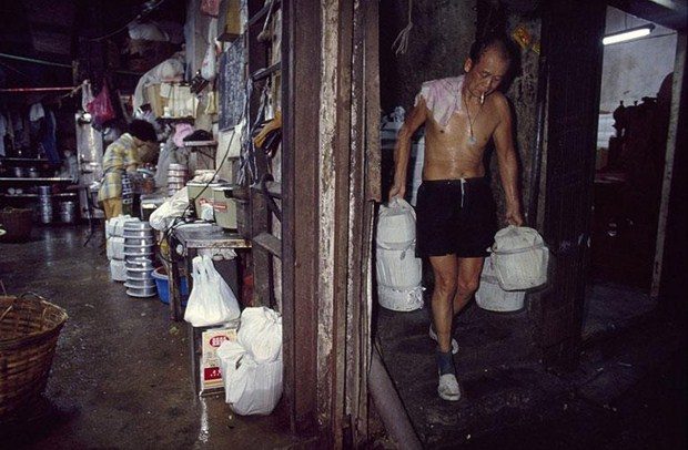 20. yüzyıl boyunca Hong Kong'un yanında büyüyen 'Kowloon Walled City' aslında eski bir Çin askeri kalesiydi.