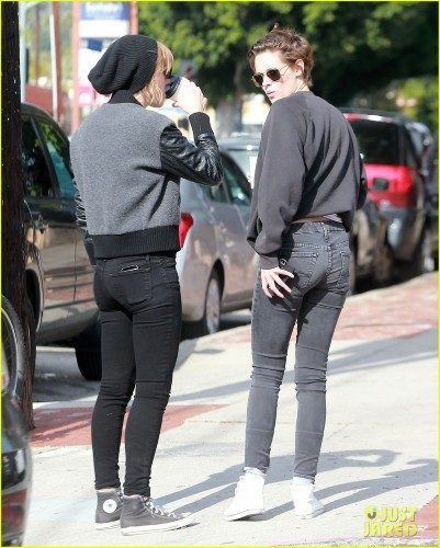 kristen-stewart-alicia-cargile-3-custom.jpg