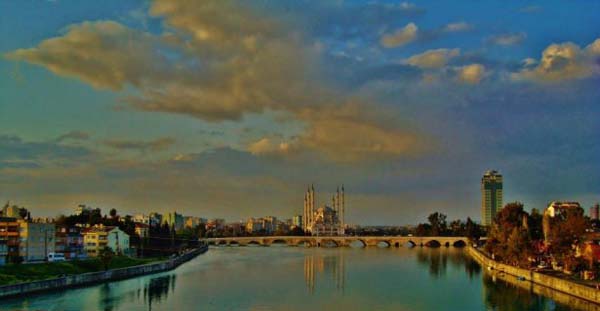 Adana - 50.000 kişi