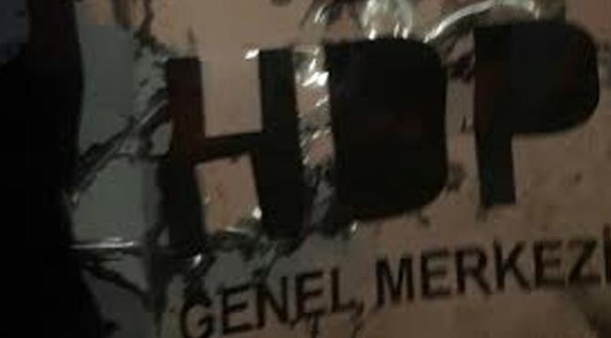 HDP Genel Merkezi'ne gece baskını!
