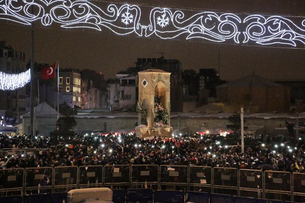 2016-yılbaşı-taksim