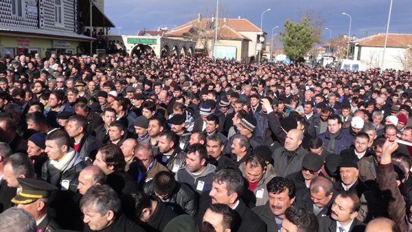 sehit-toreni-aksaray--kalabalık