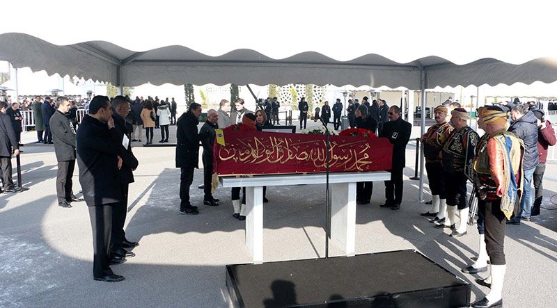 Ankaralı Seymenler naaşın başında nöbet tuttular.