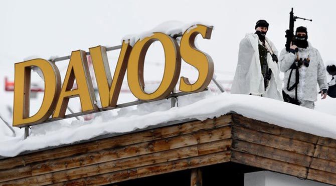 davos3 Zaten gökyüzündeki Satürn/Neptün sert etkileşimi en azından Nisan'a kadar zaten ekonomik belirsizlik ve yatırımcı gözünde güvensizlik devam edecektir.