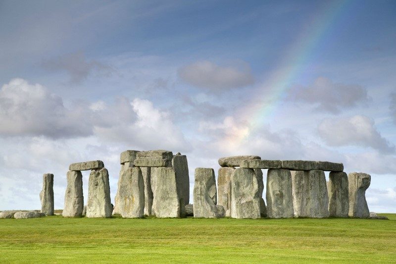 Stonehenge / (İngiltere'deki Salisbury Düzlüğü'nde bulunuyor)