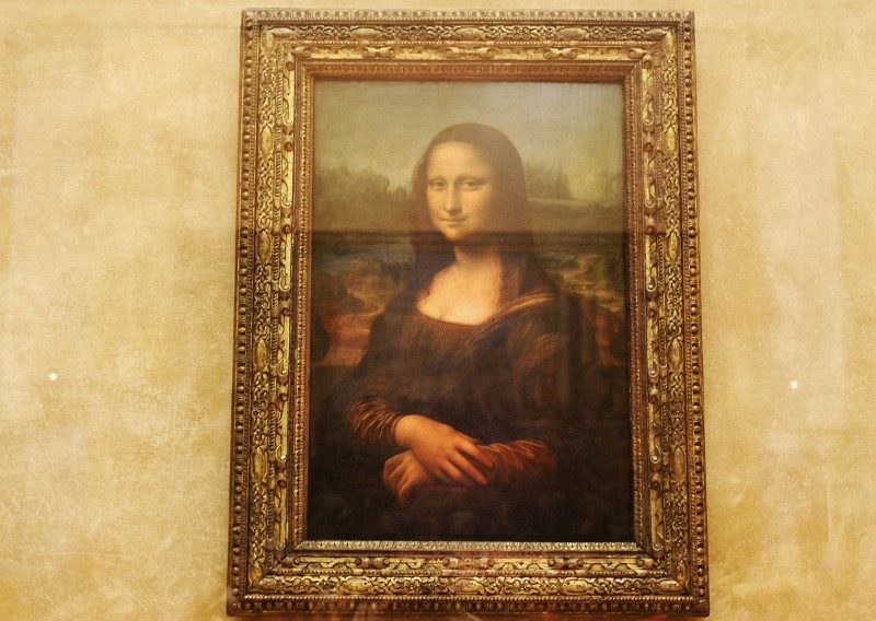 İşte dünyanın en ünlü yerleri arasında gösterilen 13 mekanın çevreleri… <br /><br /> Turistlerin akın ettiği Mona Lisa tablosu... Karşılaşmak istenilen görüntü bu....