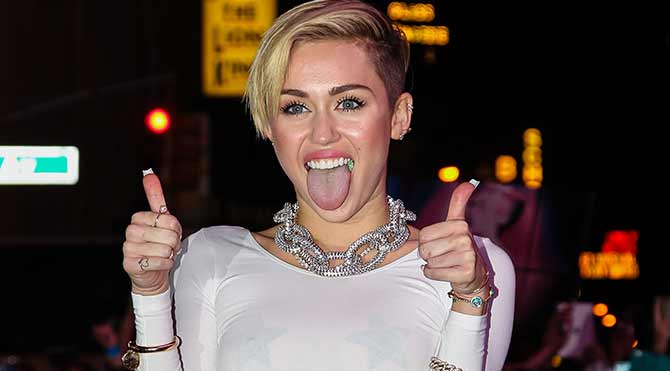 Miley Cyrus yeni diziyle geliyor