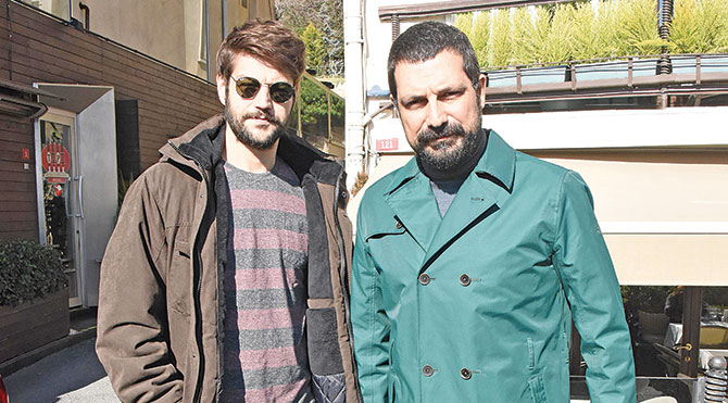 Amine aşkını yalanladı