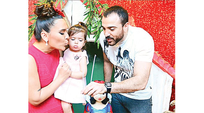 Hira Prenses 2 yaşında